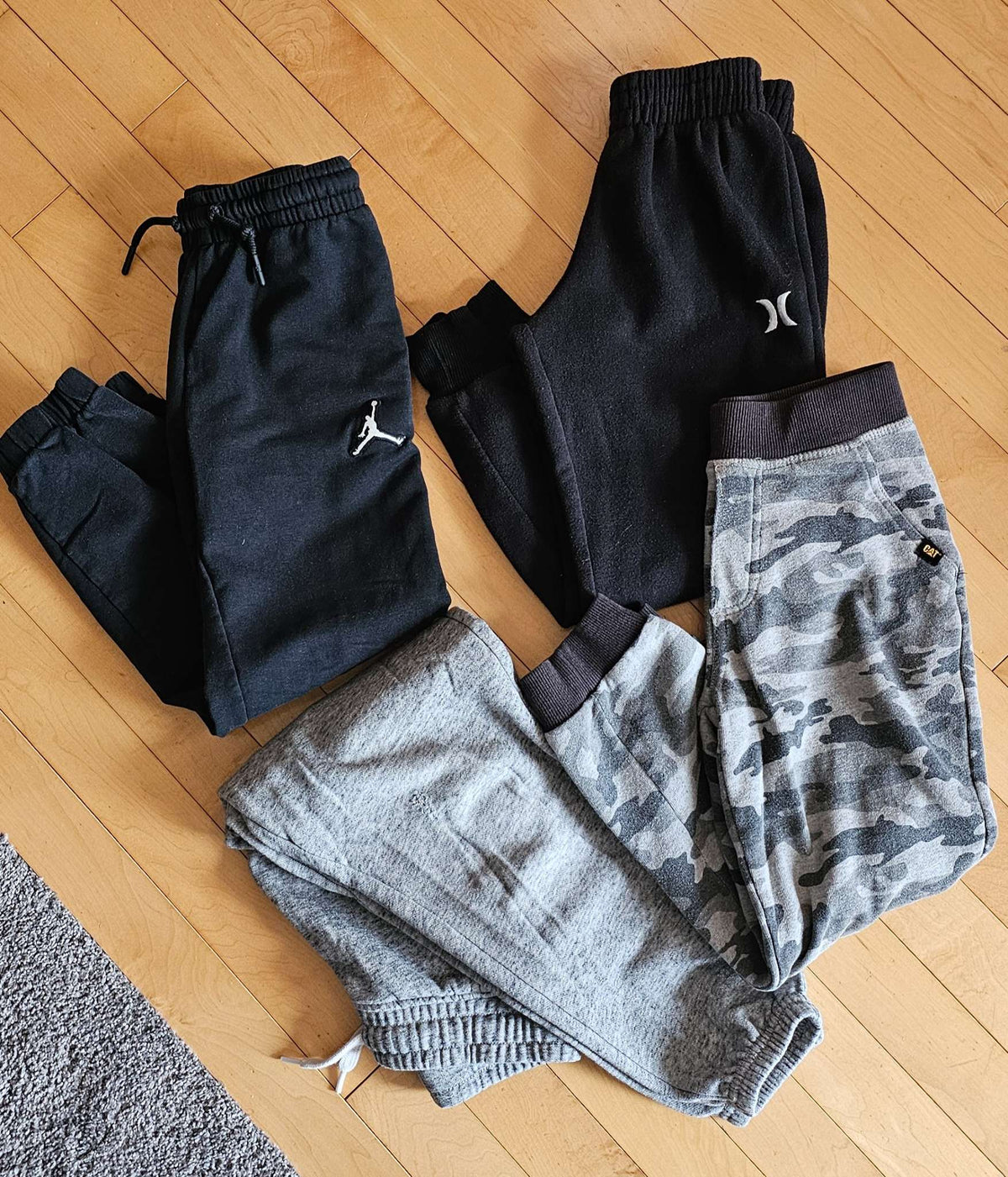 Bundle of Black and Grey Joggers size 6-7yrs, Kids 6/6X