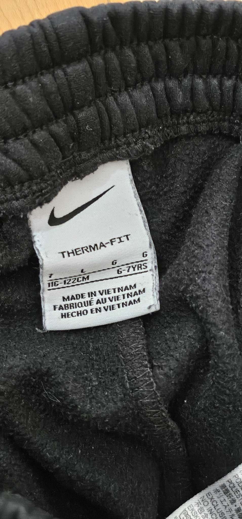 Bundle of Thermafit Nike Joggers + ON Shorts 6-7yrs, Kids 6/6X