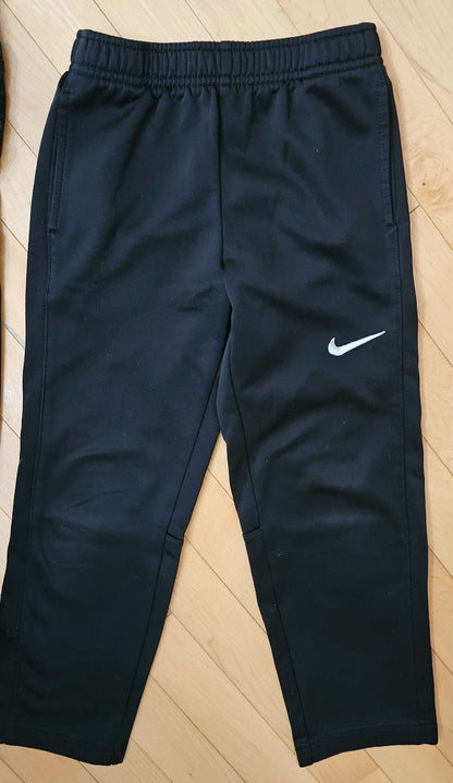 Bundle of Boys black Chinos + Dri-fit Joggers size 5-6yrs, Kids 6/6X