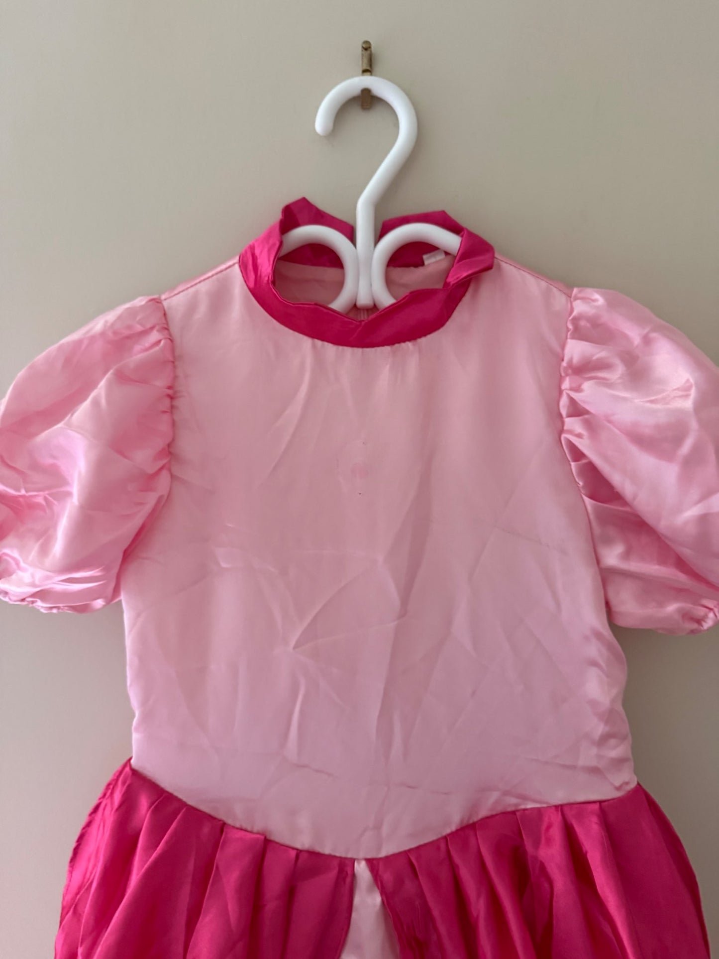 Princess Peach Costume Dress, Kids 6/6X