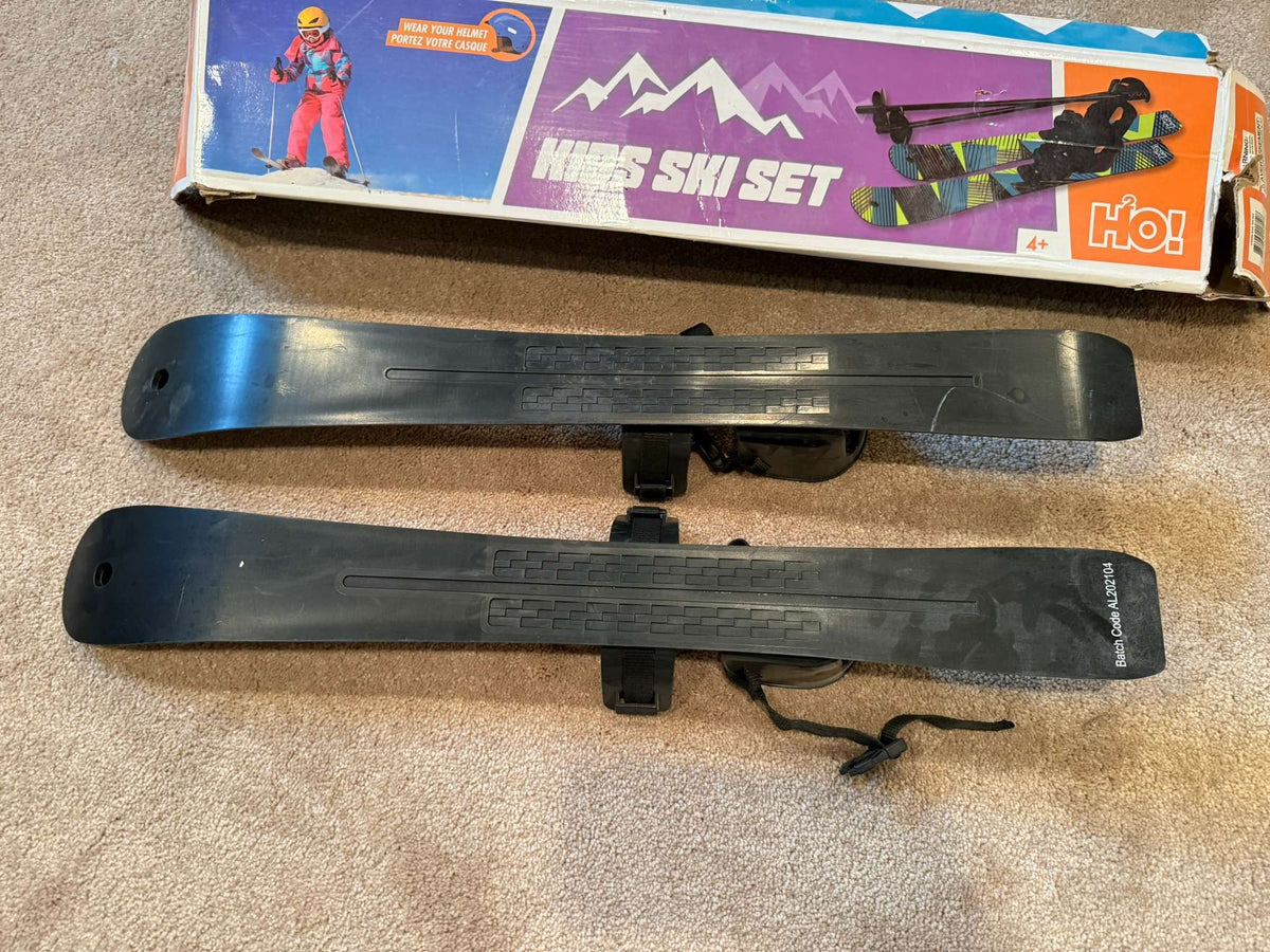 Kids Ski Set, Age 4+ (Skis, Bindings, Poles) — In Box