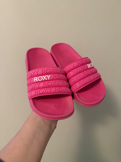 Roxy slides Size 1, Shoes 1 (Kids:4-8yr)