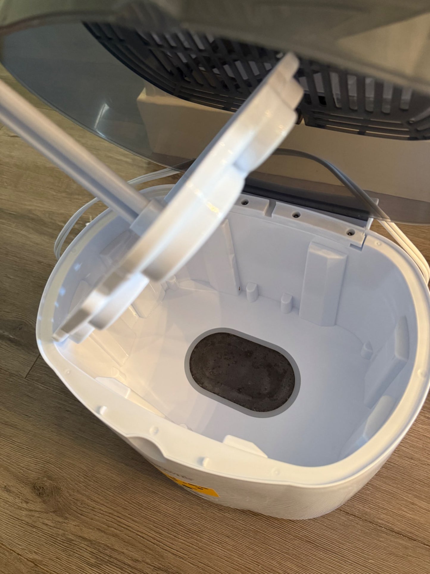 Dr Brown’s Deluxe Bottle Sterilizer; Retail $80