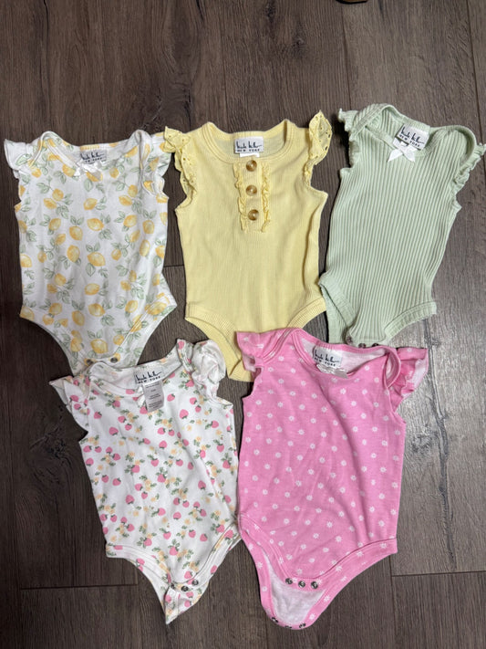 Nicole Miller New York 5pc Onesie Set ( 0-3m size), Kids 3 Month (0-3M)