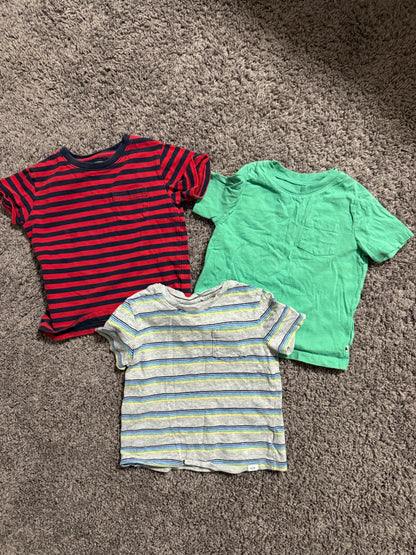 Gap 2T pocket t-shirt bundle, Kids 2T