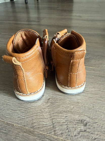Baby Gap sz 6 Fall Boots, Shoes 6 (Walkers:12-24 mth)