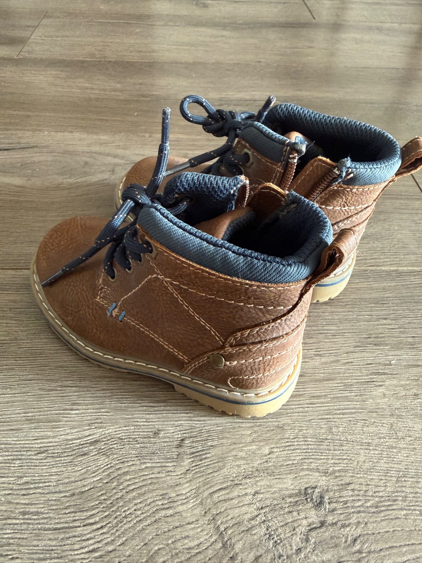 Eddie Bauer sz 7 Lace-Up Boots, Shoes 7 (Walkers:12-24 mth)