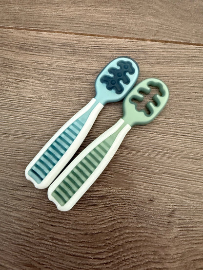NumNum GOOtensils Green/Blue (retails $20)
