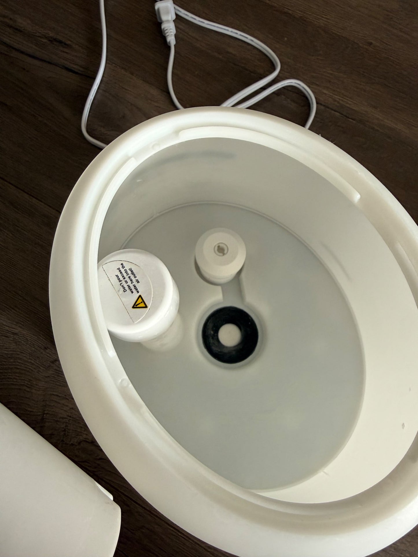 Clarston 2L Cool Mist Humidifier