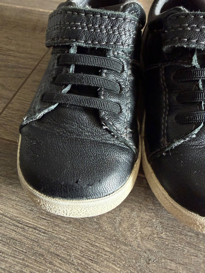 Stride Rite Leather Running Shoes size 6, Shoes 6 (Walkers:12-24 mth)