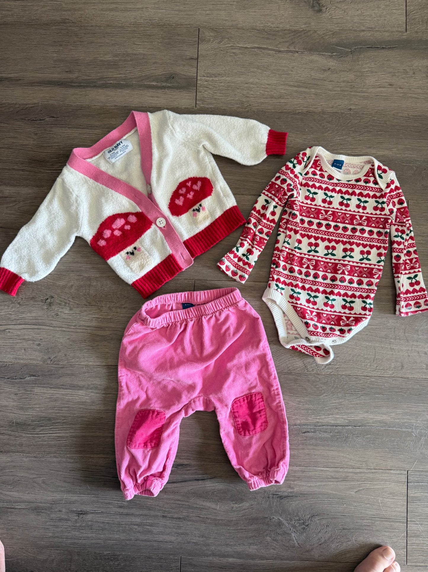 Mixed Old Navy Bundle 6-12m. , Kids 12 Month (9-12M)