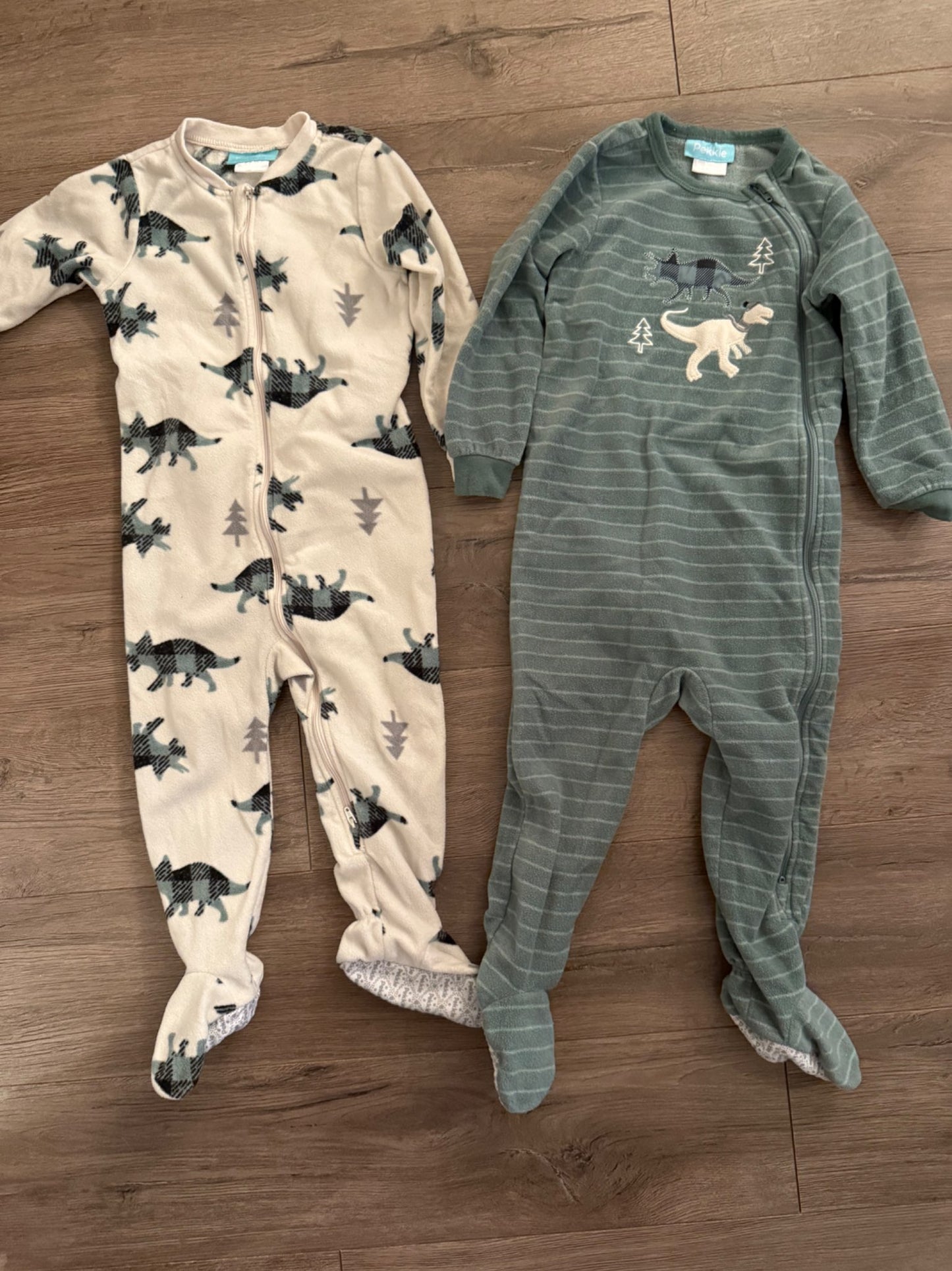Pekkle 2T Fleece Zipper Sleepers Green/Dino, Kids 2T
