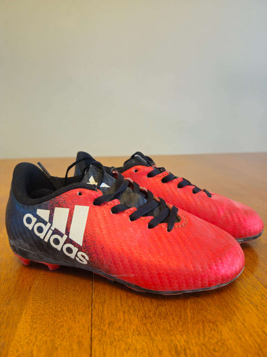 Adias soccer cleats