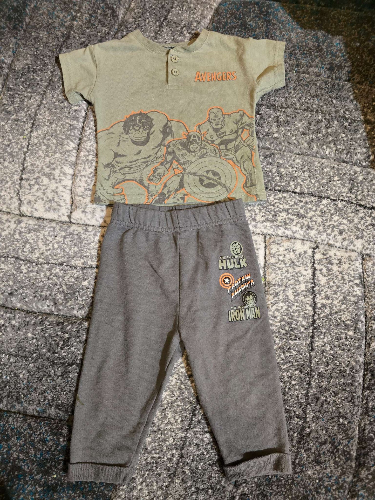Super soft Avengers t-shirt and pants for a baby, Kids 12 Month (9-12M)