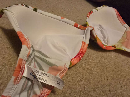 Teen bikini top - worn once (size women's small), Kids 18