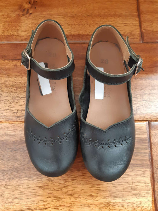 Adelisa & Co Black Leather Mary Janes, Shoes 10.5 (Toddler:2-4yr)