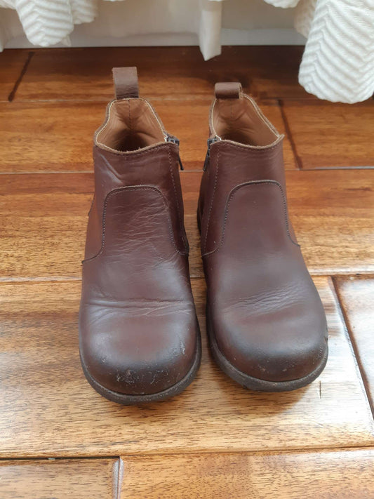 Adelisa & Co Brown Leather Booties, Shoes 10.5 (Toddler:2-4yr)