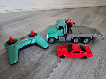 Driven by Battat - 7" Remote Control Tow Truck Toy for Kids