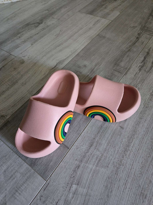 Rubber slippers with Rainbow Design, Approx 7.5" in length , Shoes 11.5 (Toddler:2-4yr)