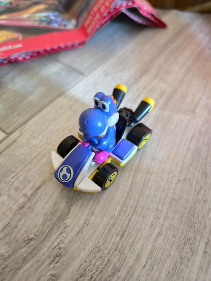 Hot Wheels Mario Kart Bowser’s Castle Chaos Modular Track with Side by Side Racing Lap Flags