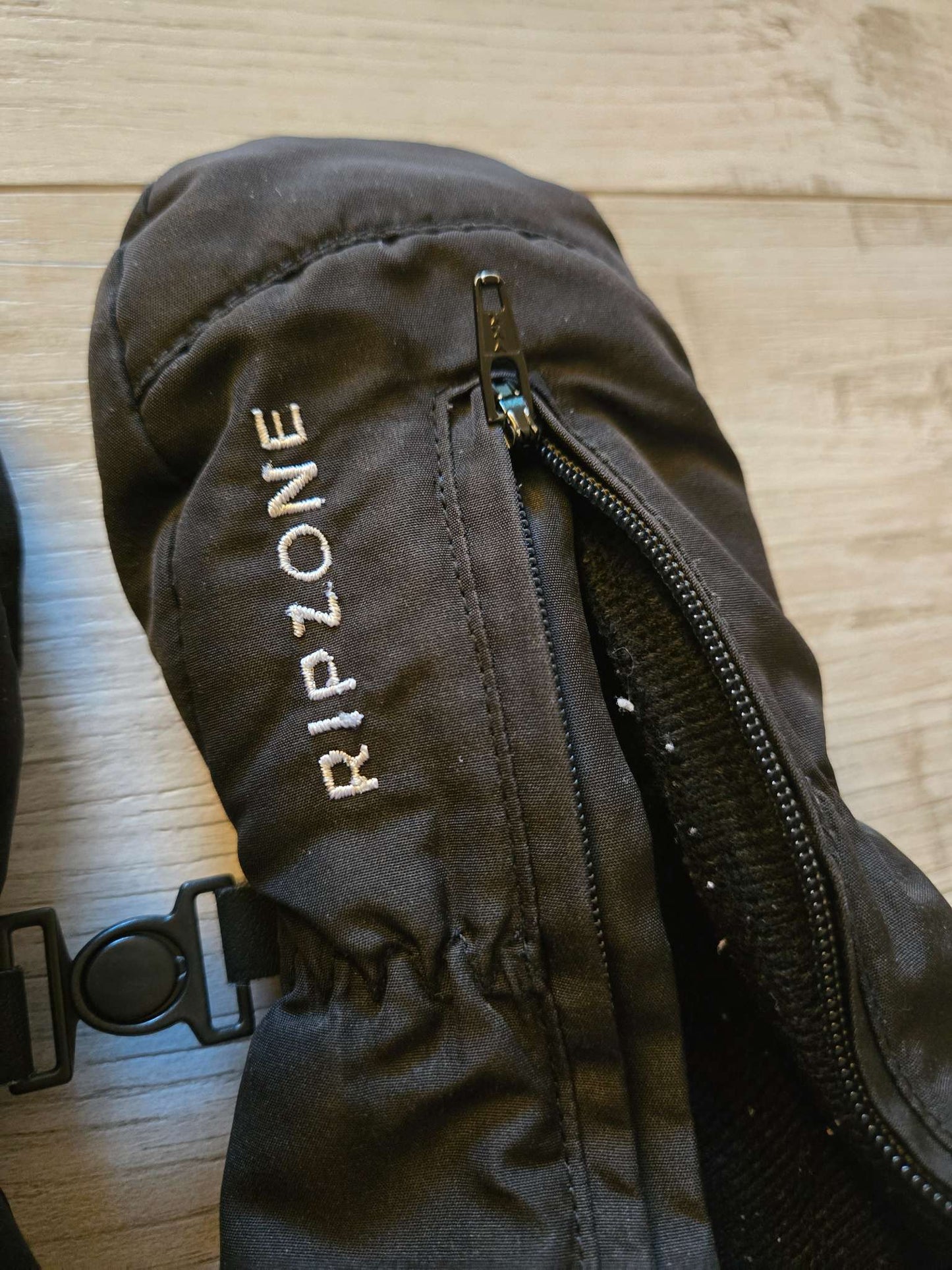 Ripzone Mittens, Size S (2T - 3T)