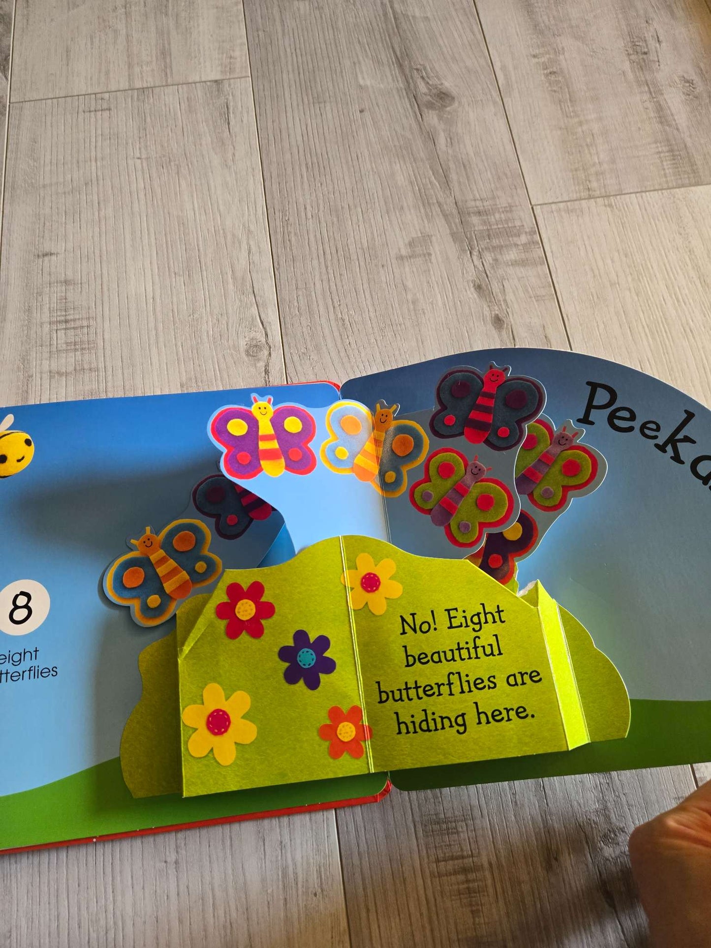 Pop Up Peekaboo Numbers Book