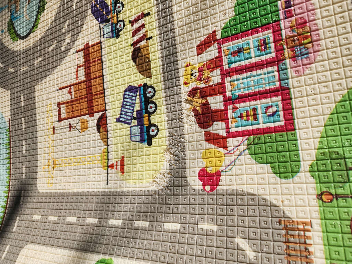 Large Reversible Foam play mat! Great for outdoors!