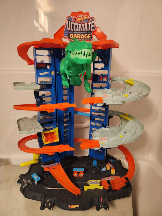 Hotwheels Ultimate Garage 3 feet TALL. Stores 100+ hotwheels MSRP $179