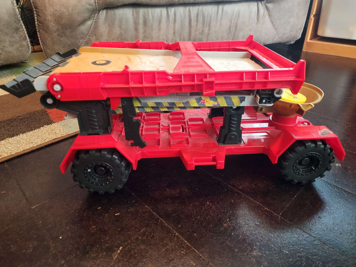 Hot wheels Monster Trucks Downhill Race & go! MSRP $74.99