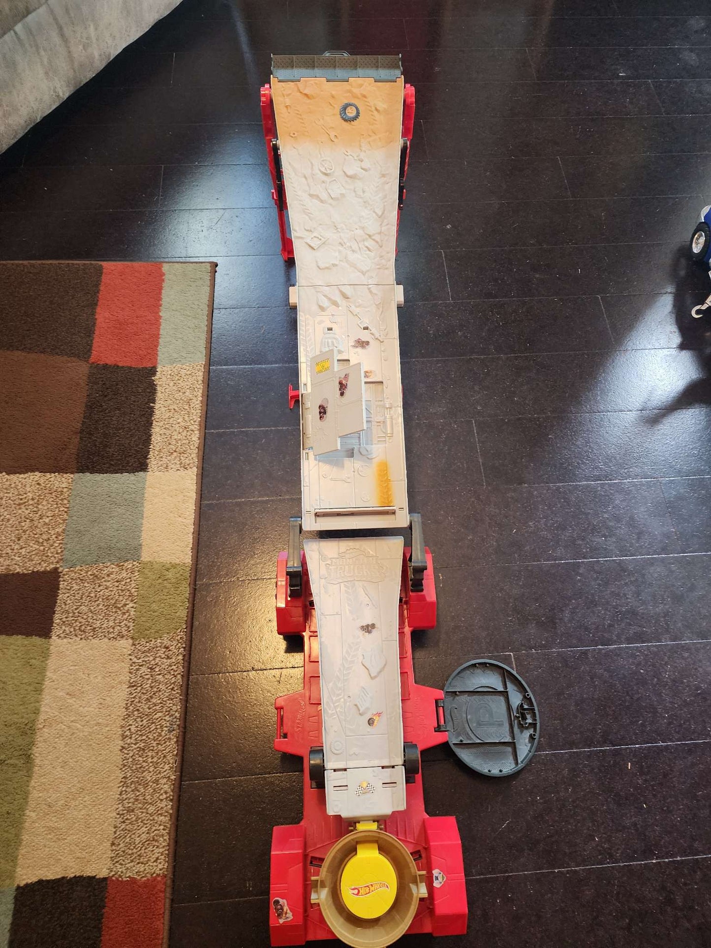 Hot wheels Monster Trucks Downhill Race & go! MSRP $74.99