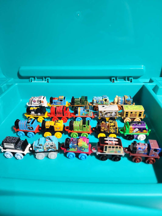 Thomas the Train mini Trains pack of 20 #4