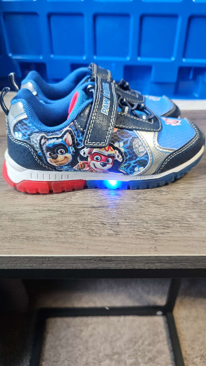 Light up Paw Patrol runners size 12, Shoes 12 (Toddler:2-4yr)