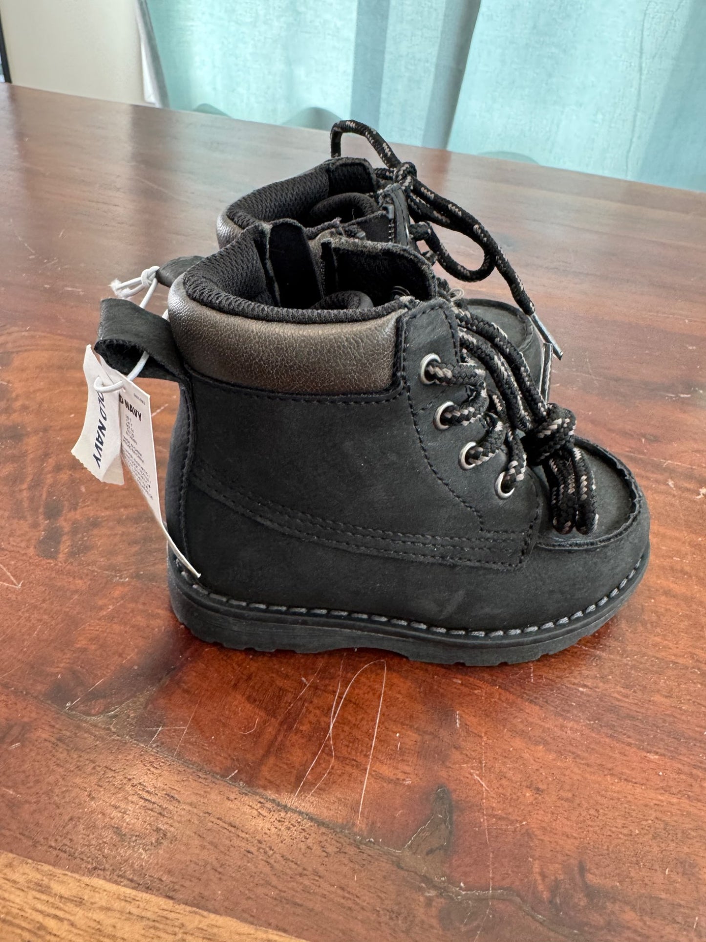 Old Navy Faux-Suede Side-Zip Lace-Up Boots Size 7 Toddler MSRP $39.99, Shoes 7 (Walkers:12-24 mth)