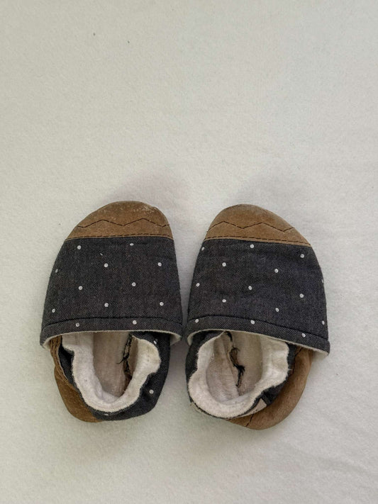 Parker & Posie chambray dots soft-soled shoes 12-18m, Shoes 5 (Walkers:12-24 mth)