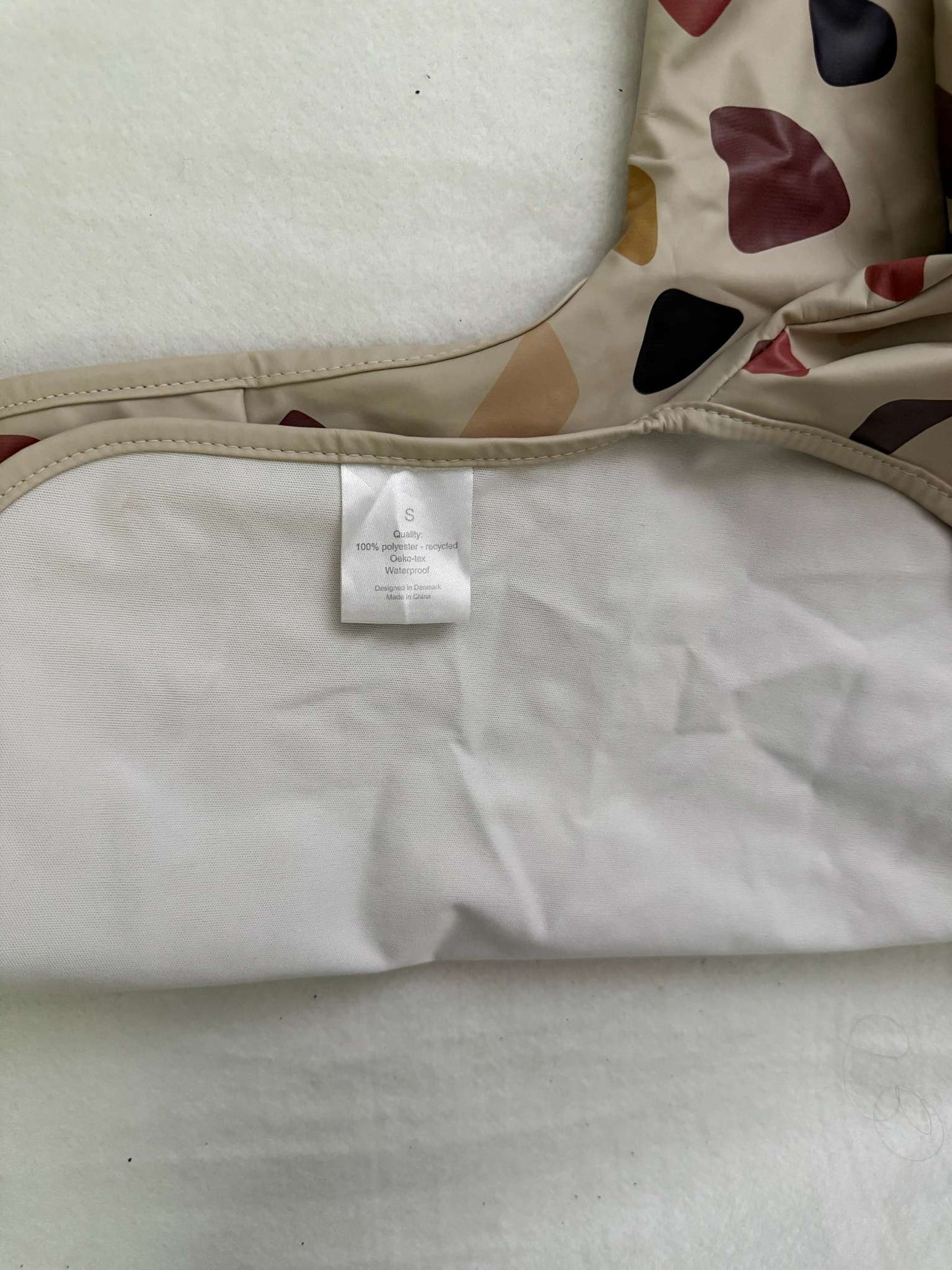 Terazzo apron bib