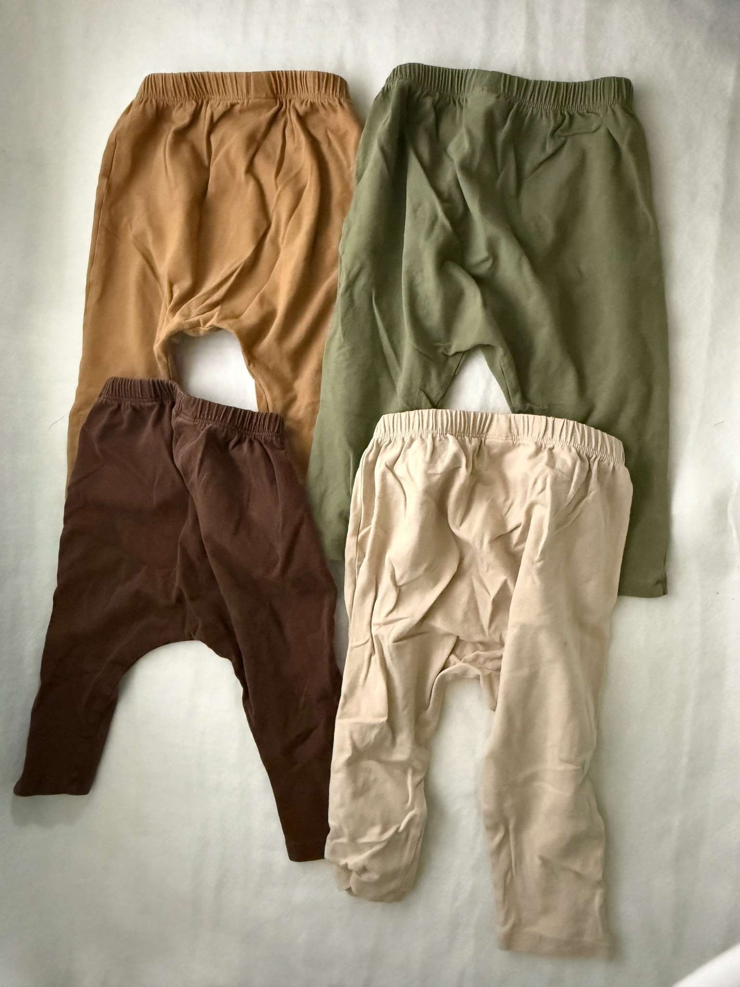Old Navy pant bundle (4) 18-24m, Kids 24 Month (18-24M)