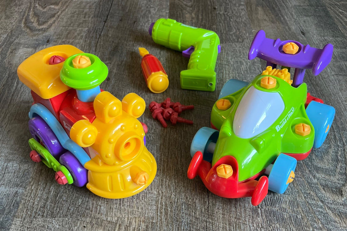Build & Play! 2-in-1 Train and Race Car Kit