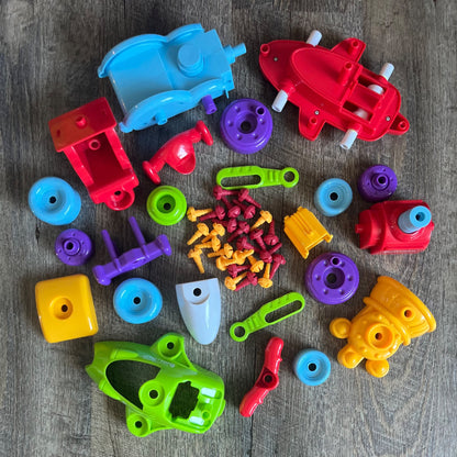 Build & Play! 2-in-1 Train and Race Car Kit