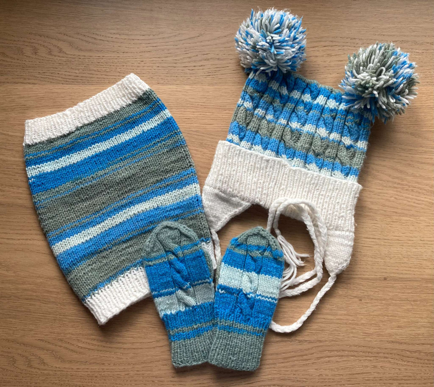 Handmade set of Hat, Snood Scarf & Mittens, Size 2-3, Kids 2T