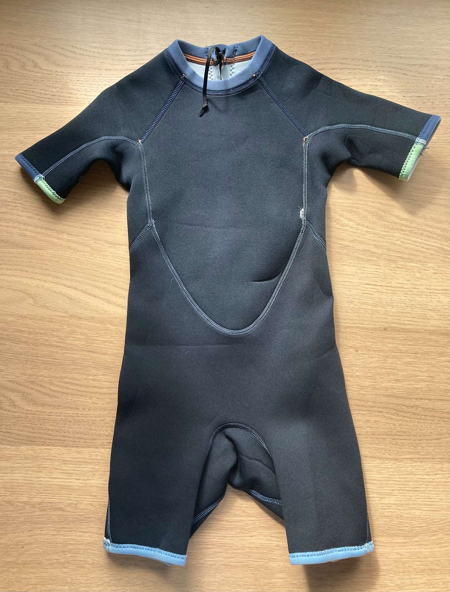 Wetsuit by O'Neill, Size 4, Kids 4/4T