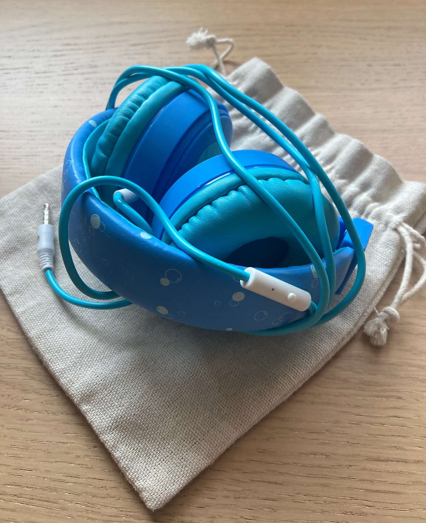Whale Headphones by Planet Buddies