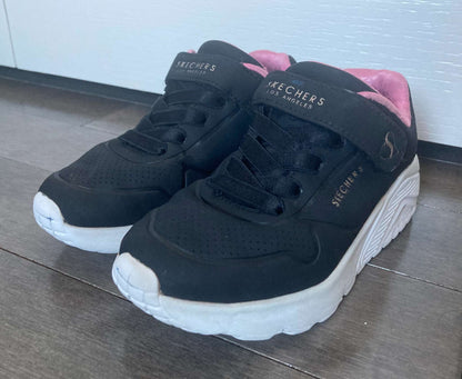 Black Sketchers, Size 12, Shoes 12 (Toddler:2-4yr)