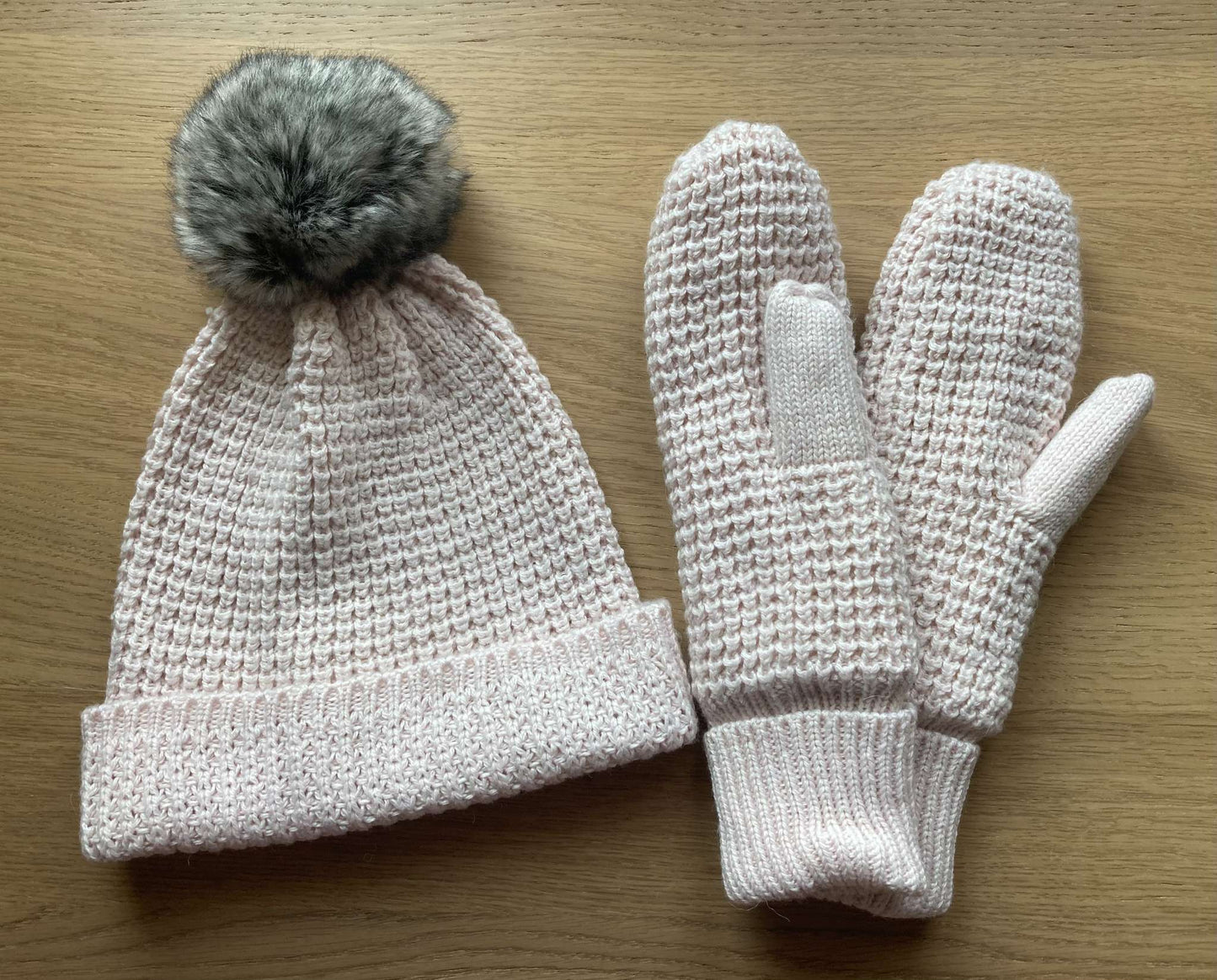 NEW Bundle Fall/Winter Hat & Mittens, Size 9-10, Kids 10