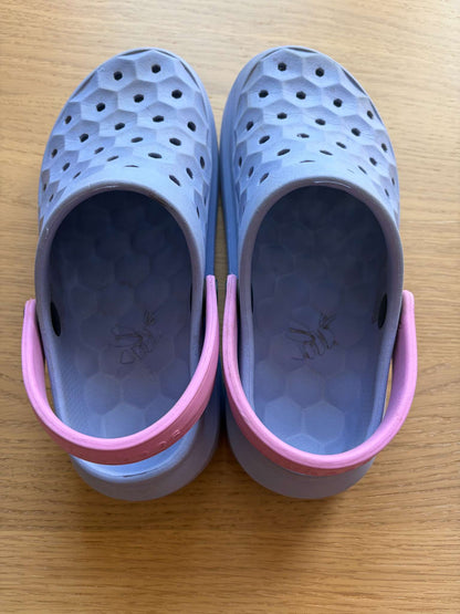 Purple Water/Garden Shoes, Size 12/13, Shoes 12.5 (Kids:4-8yr)