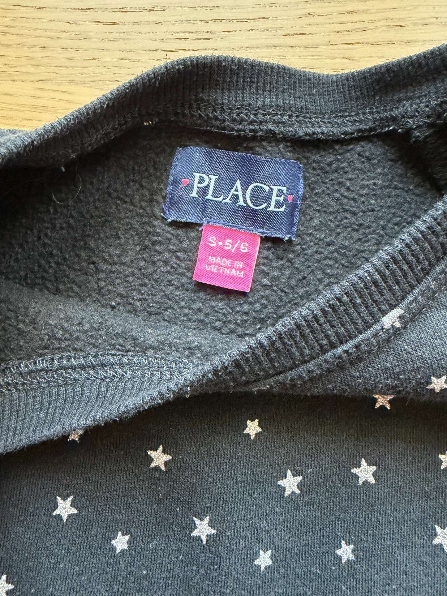 Starry Sweatshirt, Size 5-6, Kids 5/5T