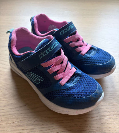 Running Shoes by Skechers, Size 13,5, Shoes 13.5 (Kids:4-8yr)