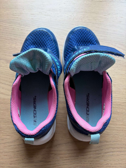 Running Shoes by Skechers, Size 13,5, Shoes 13.5 (Kids:4-8yr)
