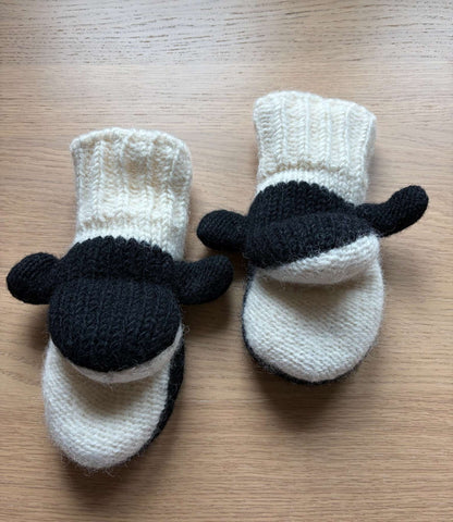 Orca Mittens, Size 4-7, Kids 5/5T