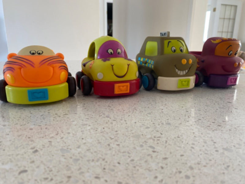 4x B. Toys Wheeee-Ls!, Pull-Back Toy Vehicles