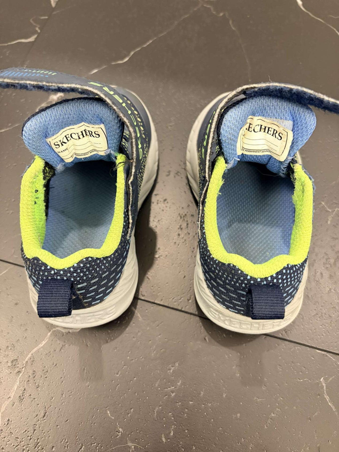 Skechers Runners Size 6, Shoes 6 (Walkers:12-24 mth)